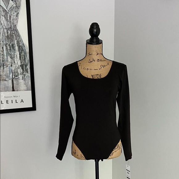 Sofia by Sofia Vergara Black Scoop Neck Bodysuit Sz XXL NWT - Picture 2 of 16